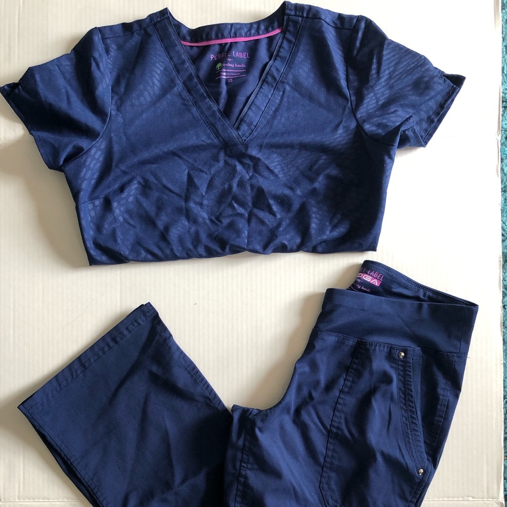 Scrub set